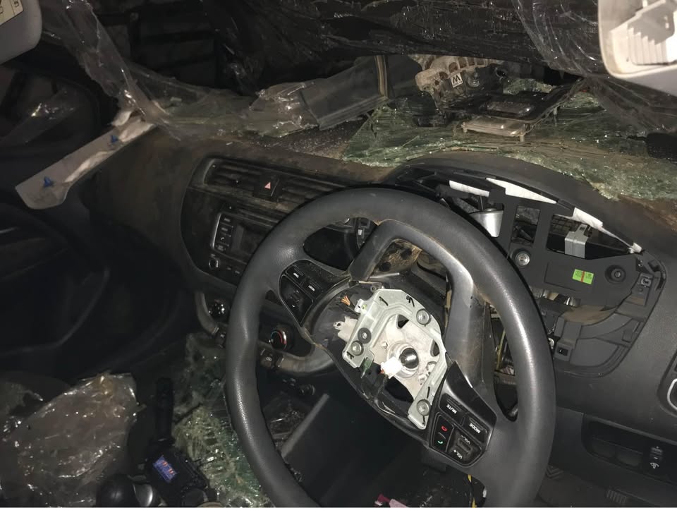 Kia Rio Stripp for spares engine and Gearbx - Private Seller Kia Rio Stripp for spares engine and Gearbx - Private Seller