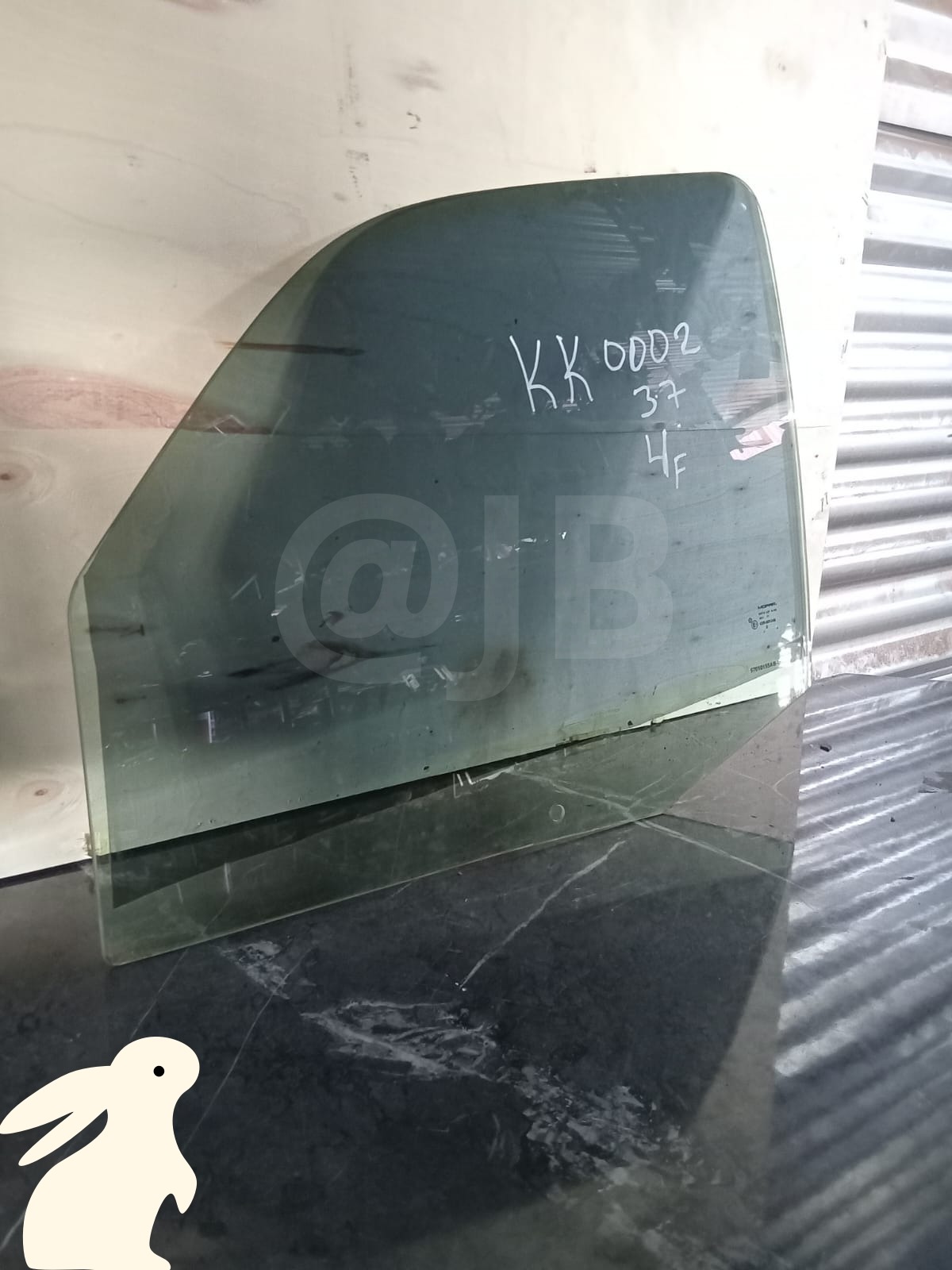 Jeep Cherokee KK Used L|F Window - Private Seller Jeep Cherokee KK Used L|F Window - Private Seller