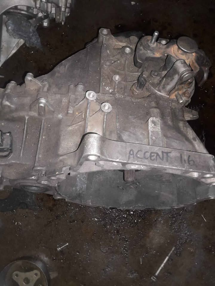 Hyundai  Accent  manul gearbox  1.6 - Private Seller