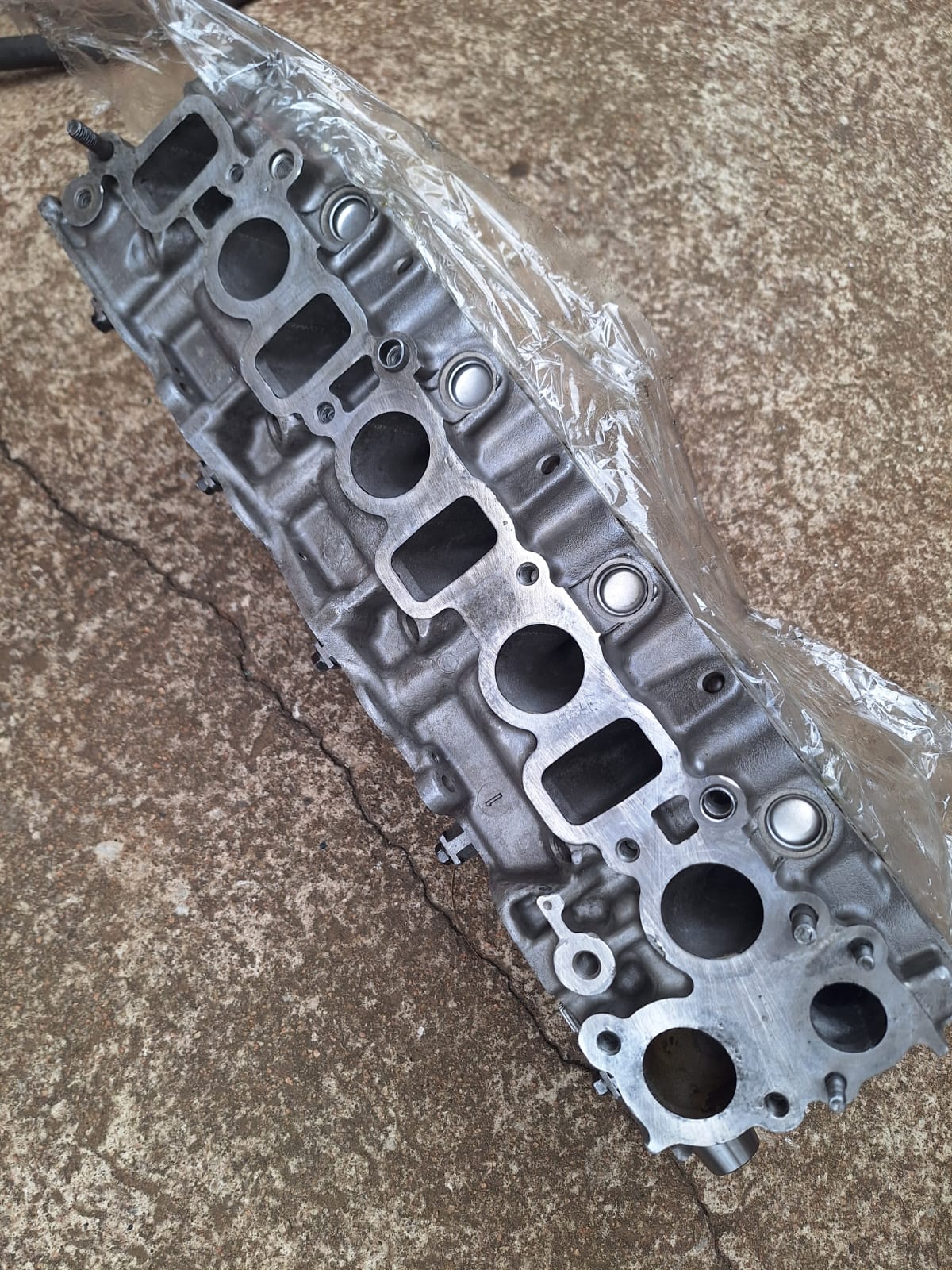 Toyota Quantum/hilux 2kd cylinder head - Private Seller