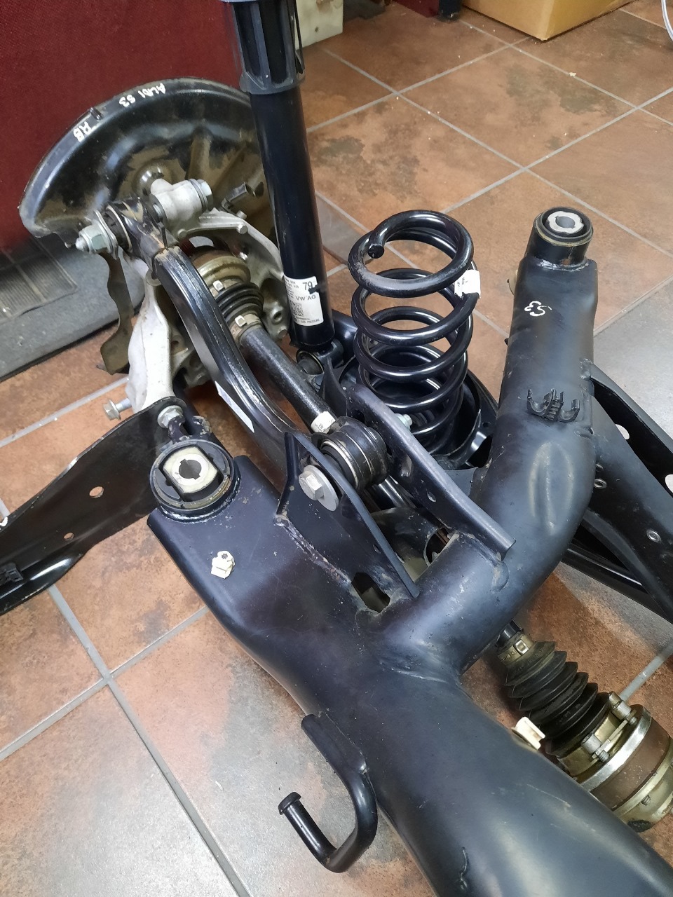 Audi S3 VW Mk7 Golf R - Rear Subframe Suspension - Private Seller Audi S3 VW Mk7 Golf R - Rear Subframe Suspension - Private Seller