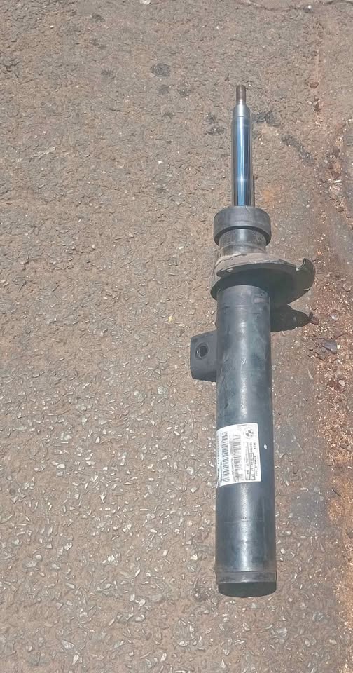 Shock Absorber - BMW F25 / F26 Series - Std Suspension - Front - Right - Private Seller Shock Absorber - BMW F25 / F26 Series - Std Suspension - Front - Right - Private Seller