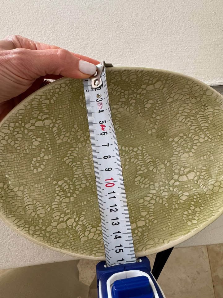 2 Wonki Ware dishes.  collection in Seapoint