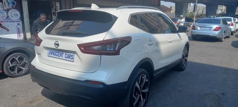 2021 NISSAN QUASHQAI 1.2T PETROL, AUTOMATIC TRANSMISSION, WHITE COLOUR, 61000KM