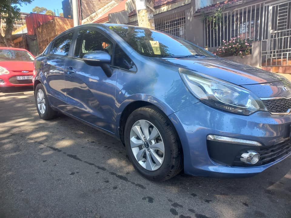 2017 KIA RIO SEDAN 1.4 PETROL, GREY COLOR, MILEAGE