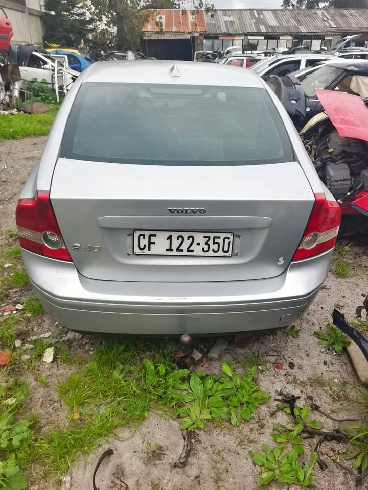 Volvo S40 spares - Private Seller Volvo S40 spares - Private Seller