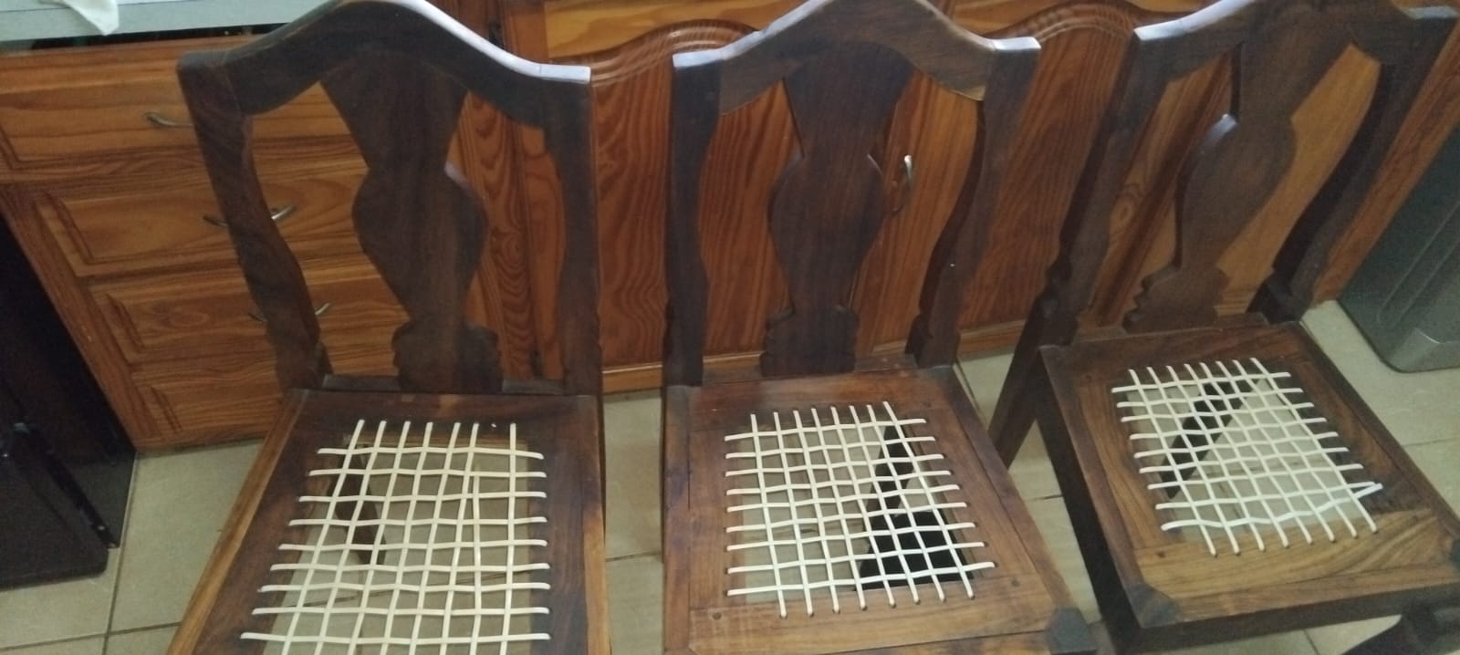 Kiaat Dining Room Table with 6 Chairs