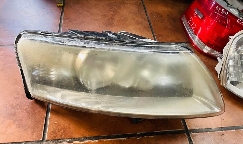 Audi A6 headlight 2005/08 - Private Seller Audi A6 headlight 2005/08 - Private Seller