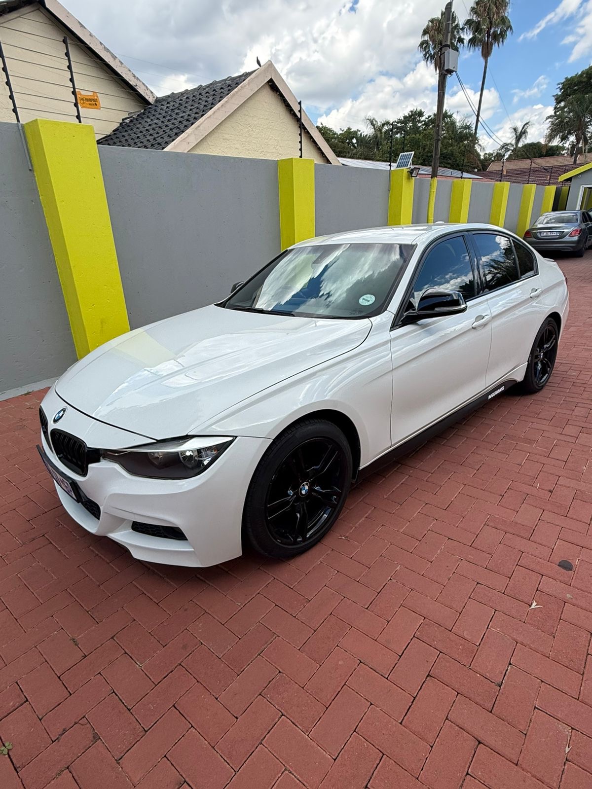 2013 BMW 320i F30 M Sport