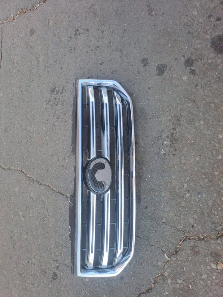 GWM P SERIES MAIN GRILLE - Private Seller GWM P SERIES MAIN GRILLE - Private Seller