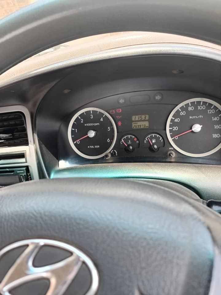 Hyundai H100