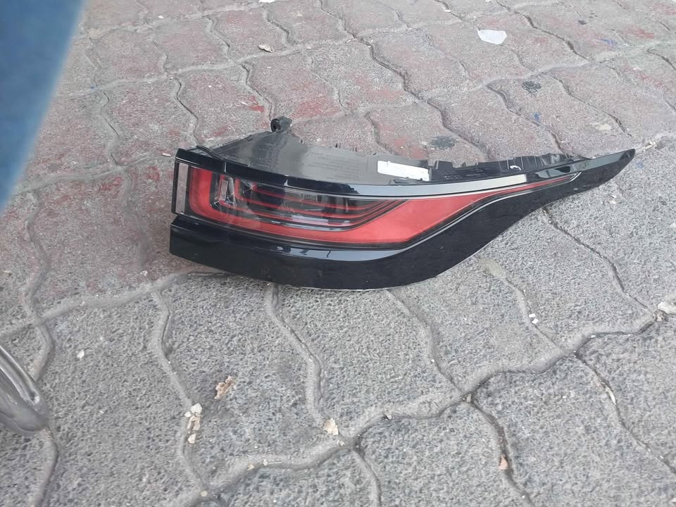 Rang rover evoque tailight - Private Seller