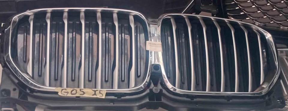 Bmw X5 G05 front main grill - Private Seller Bmw X5 G05 front main grill - Private Seller