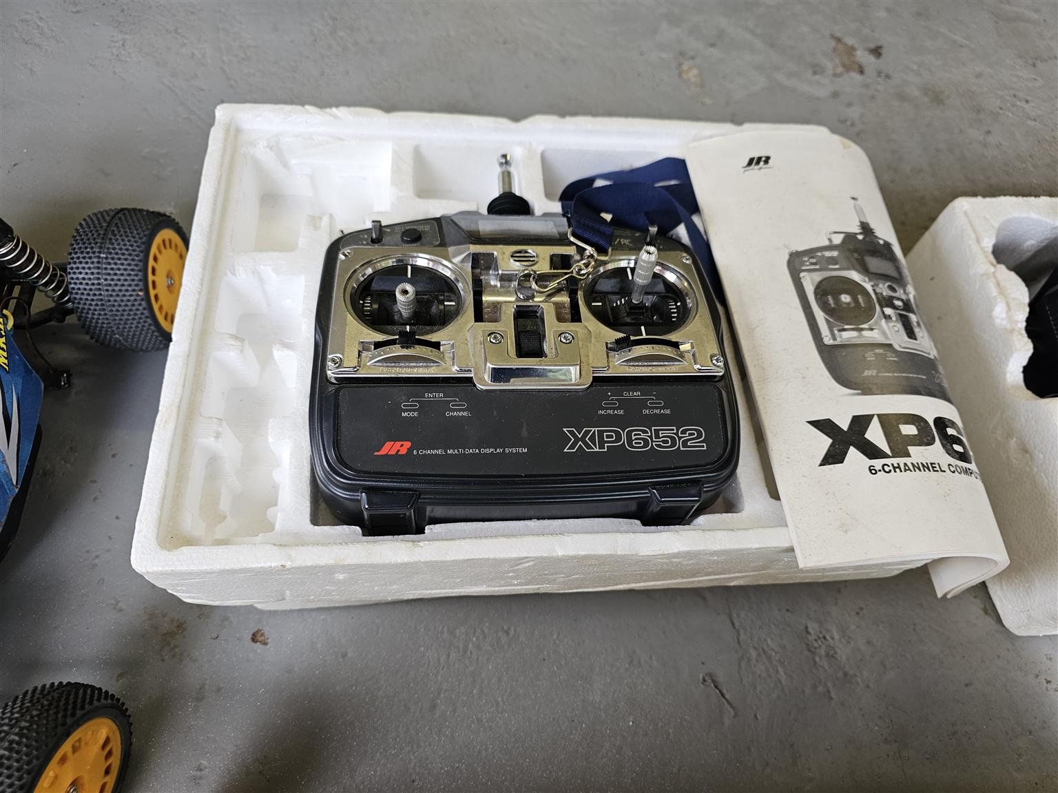 Raptor 30 RC Helicopter, Avante RC car & accessories