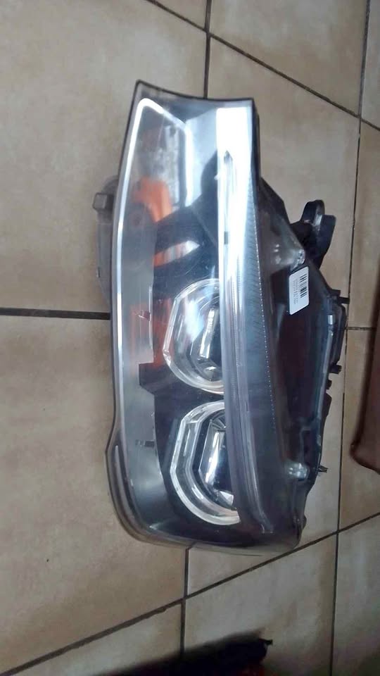 BMW X4 F25 ADAPTIVE LEDHEADLIGHT - Private Seller BMW X4 F25 ADAPTIVE LEDHEADLIGHT - Private Seller