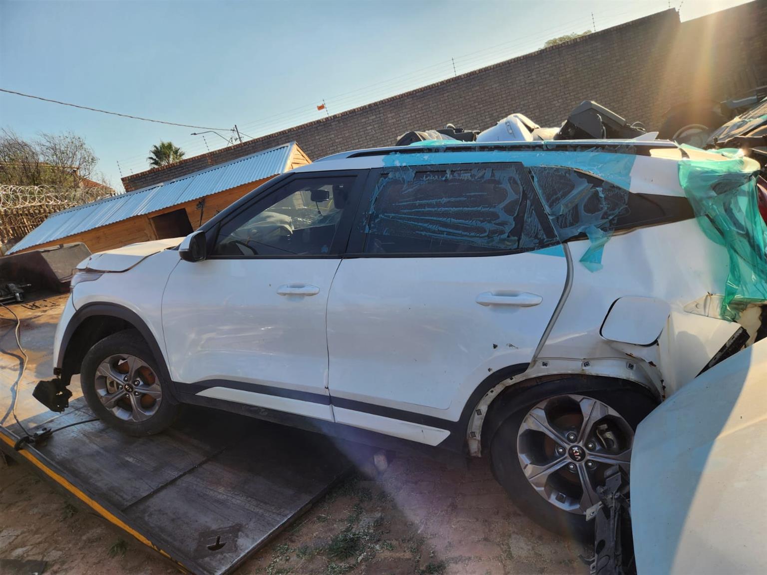 2020 Kia SelTos SUV Stripping 2020 Kia SelTos SUV Stripping