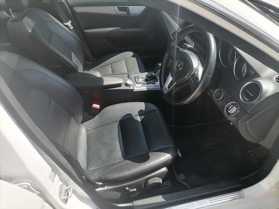 2013 Mercedes Benz C180 Automatic leather seat sunroof