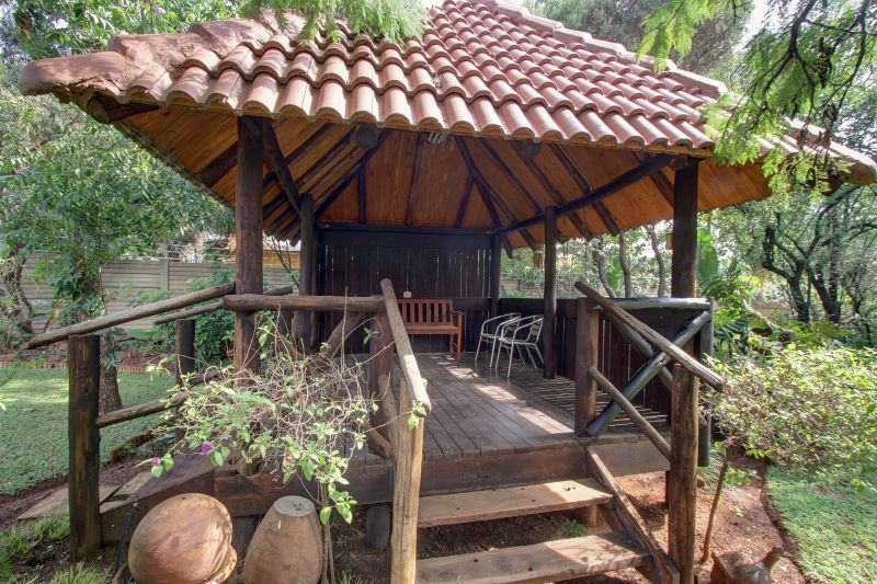 Fully furnished luxury room next to Faerie Glen hospital Junk Mail