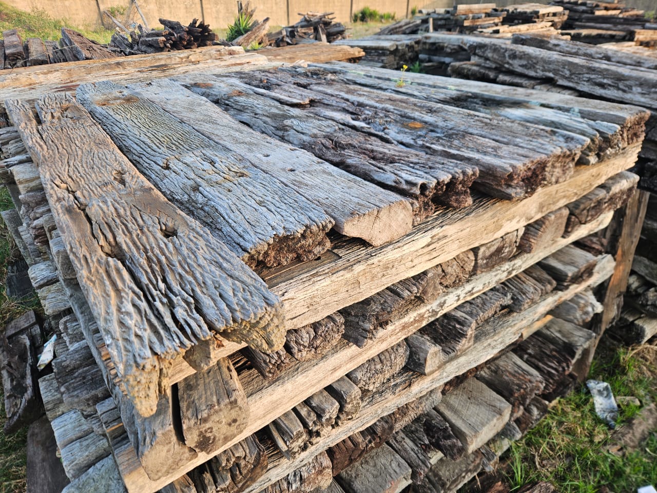 railway wooden sleepers