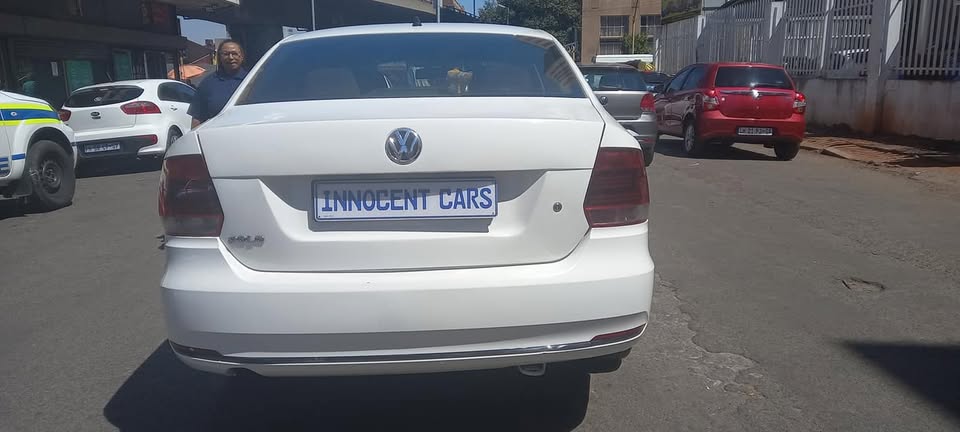 2017 VW POLO POLO 6 SEDAN 1.4 MANUAL, WHITE COLOUR, 73000KM, CODE 3