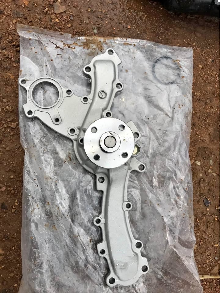 Lexus ES350 Water Pump - Private Seller Lexus ES350 Water Pump - Private Seller