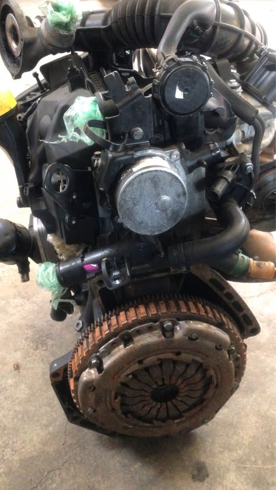 RENAULT DUSTER K9K DIESEL ENGINE FOR SALE CALL: or WHATSAPP: - Private Seller