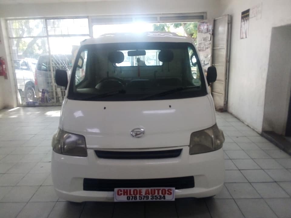 2010 Daihatsu 1.5Gran Max manual white color With Canopy  130000km
