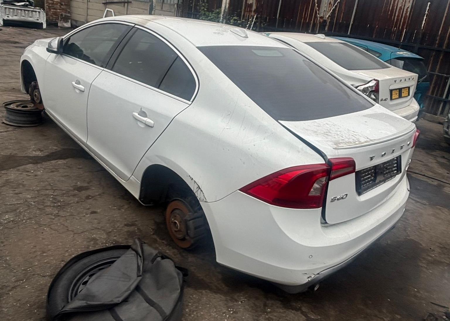2012 VOLVO S60 3.0 T6 AWD #B6304T4 STRIPPING FOR SPARES - Private Seller