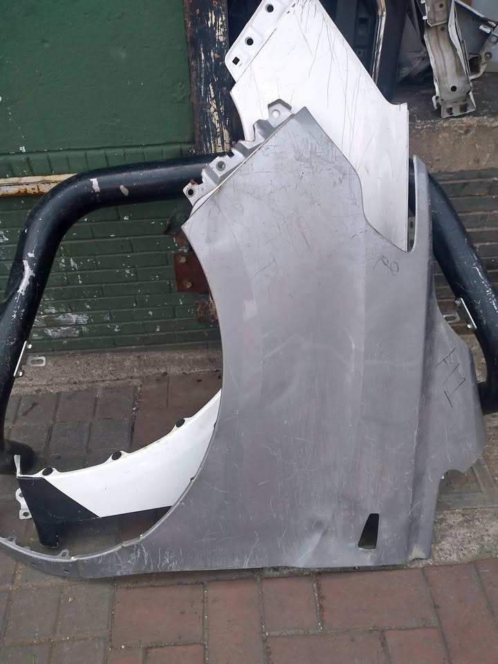Hyundai H1 Bus fender Left hand Side newface for Sale whatsapp - Private Seller Hyundai H1 Bus fender Left hand Side newface for Sale whatsapp - Private Seller