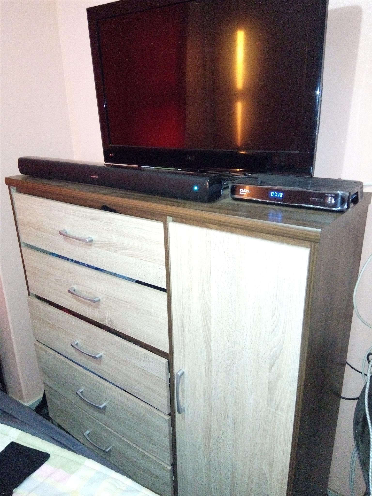 Sizeable Chest Of Drawers For Sale Junk Mail