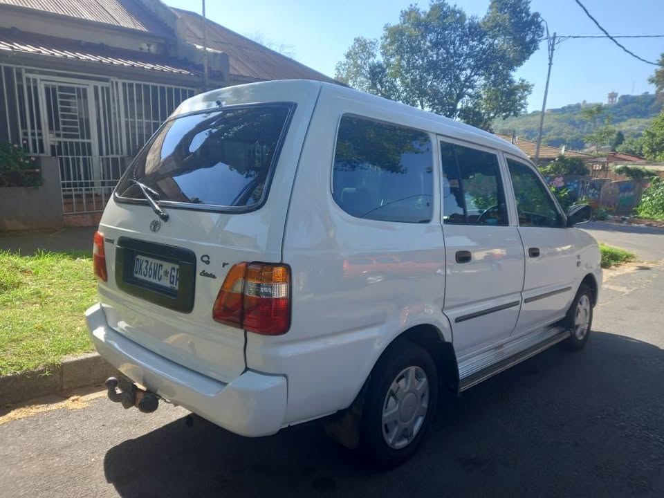 2004 Toyota CONDOR 7seater, 1.8 Petrol, Manual, White Color, Mileage 153000kms,