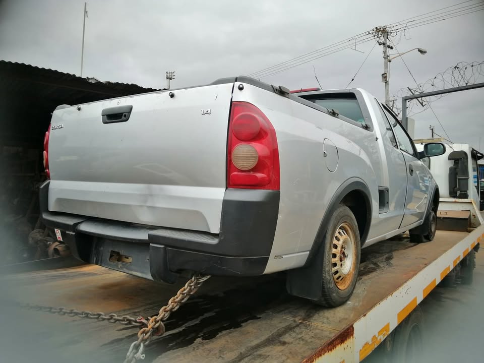 OPEL CORSA BAKKIE STRIPPING FOR SPARES - Private Seller