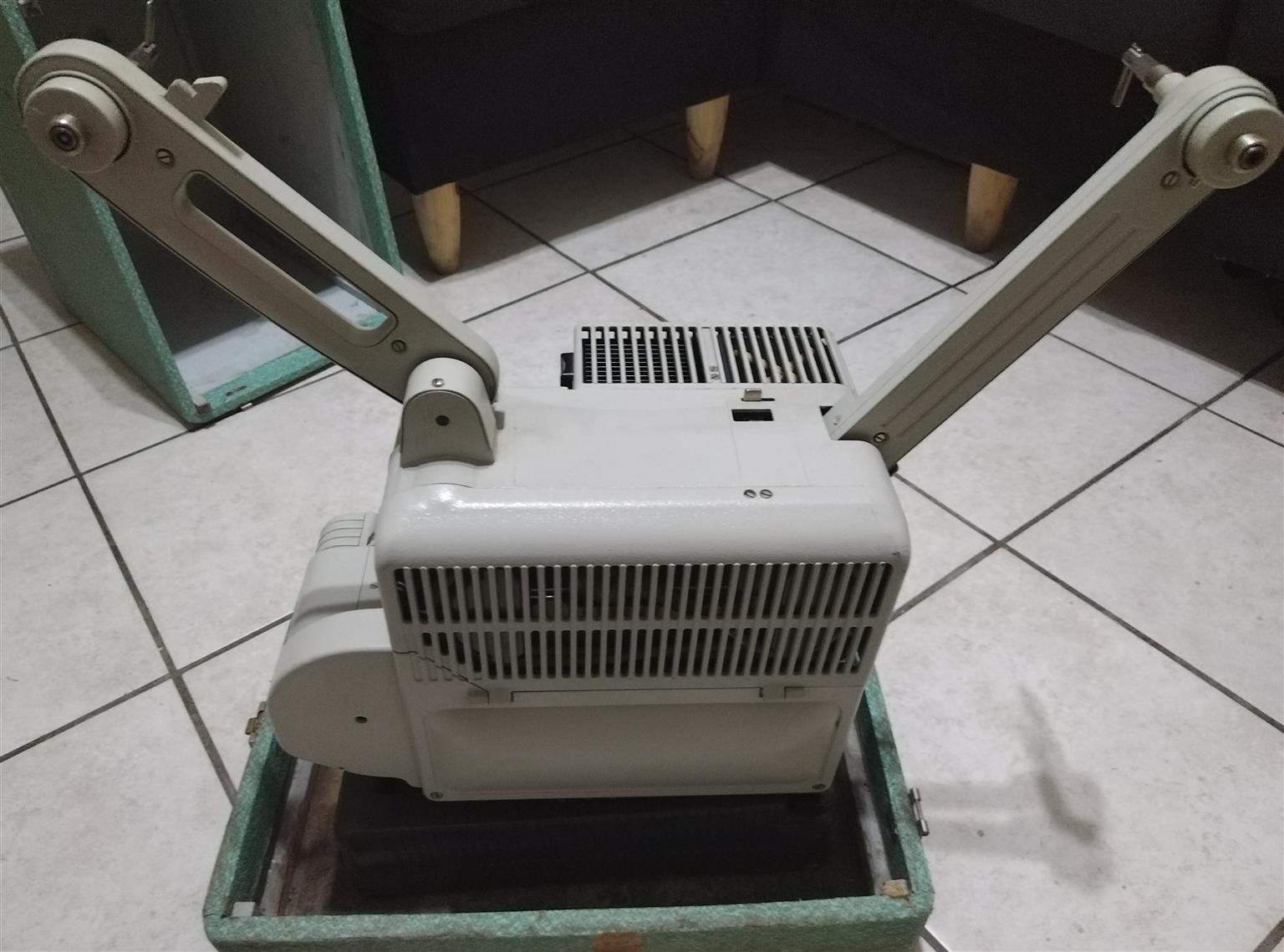 Vintage Siemens 16mm projector