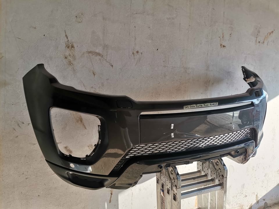 Range Rover Evogue front bumper 2017-2020 - Private Seller