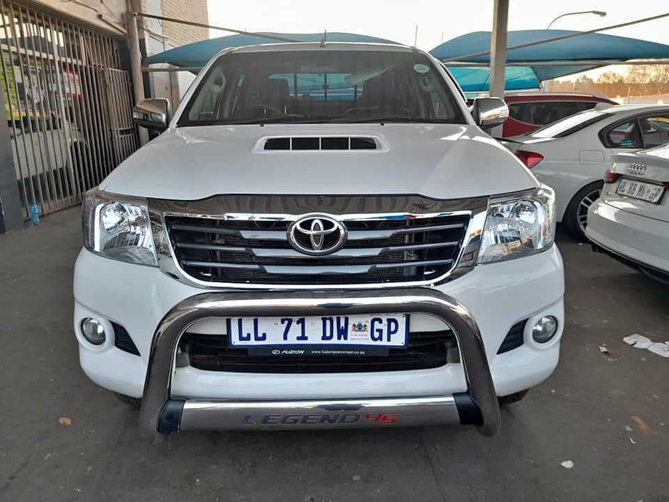 2015 TOYOTA HILUX LEGEND 45 2.5 (DIESEL) 4X2 DOUBLE CAB MANUAL