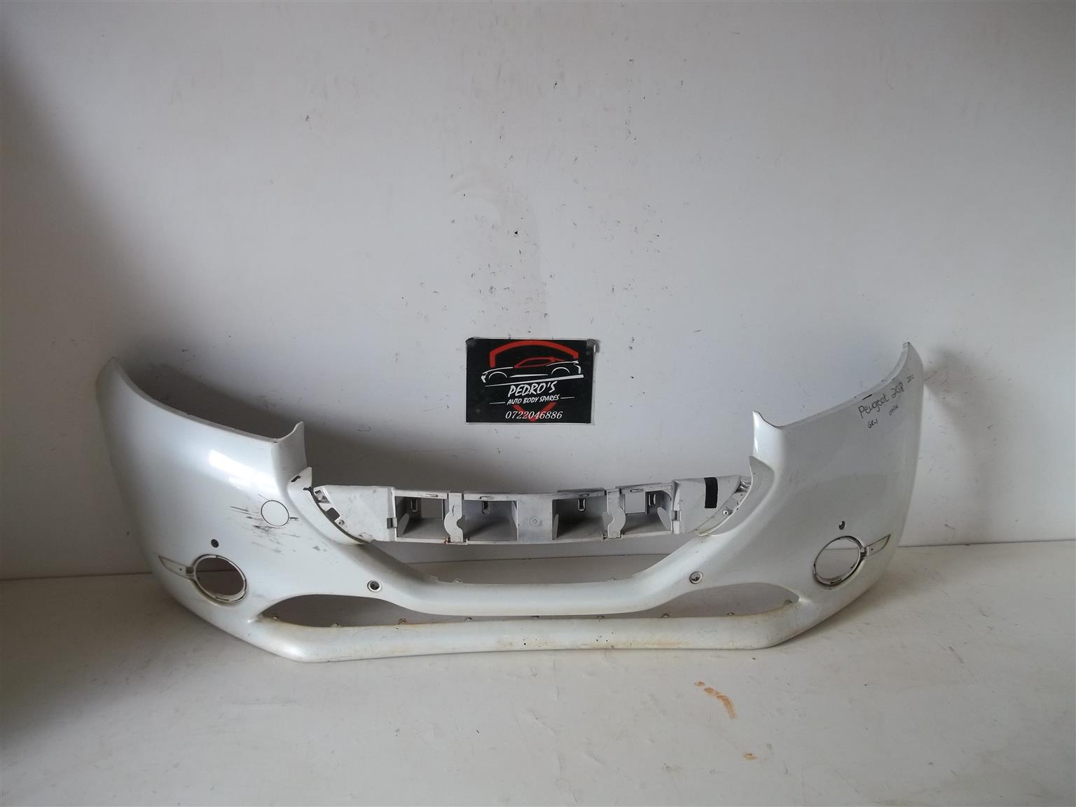 Peugeot 208 '12-'15 front bumper - Private Seller Peugeot 208 '12-'15 front bumper - Private Seller