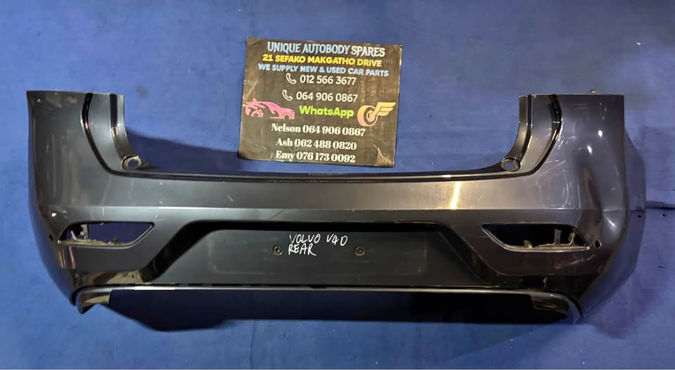 Volvo V40 Rear Back Bumper - Private Seller Volvo V40 Rear Back Bumper - Private Seller