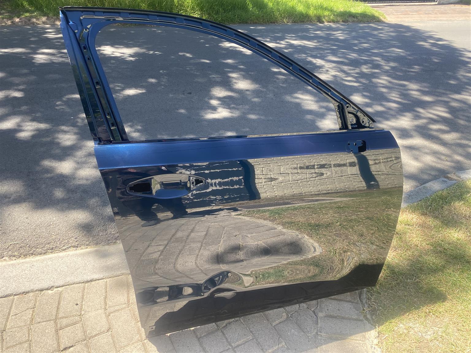 2025 HAVAL H6 GT RIGHT FRONT DOOR SHELL FOR SALE. IN EXCELLENT CONDITION - Private Seller 2025 HAVAL H6 GT RIGHT FRONT DOOR SHELL FOR SALE. IN EXCELLENT CONDITION - Private Seller