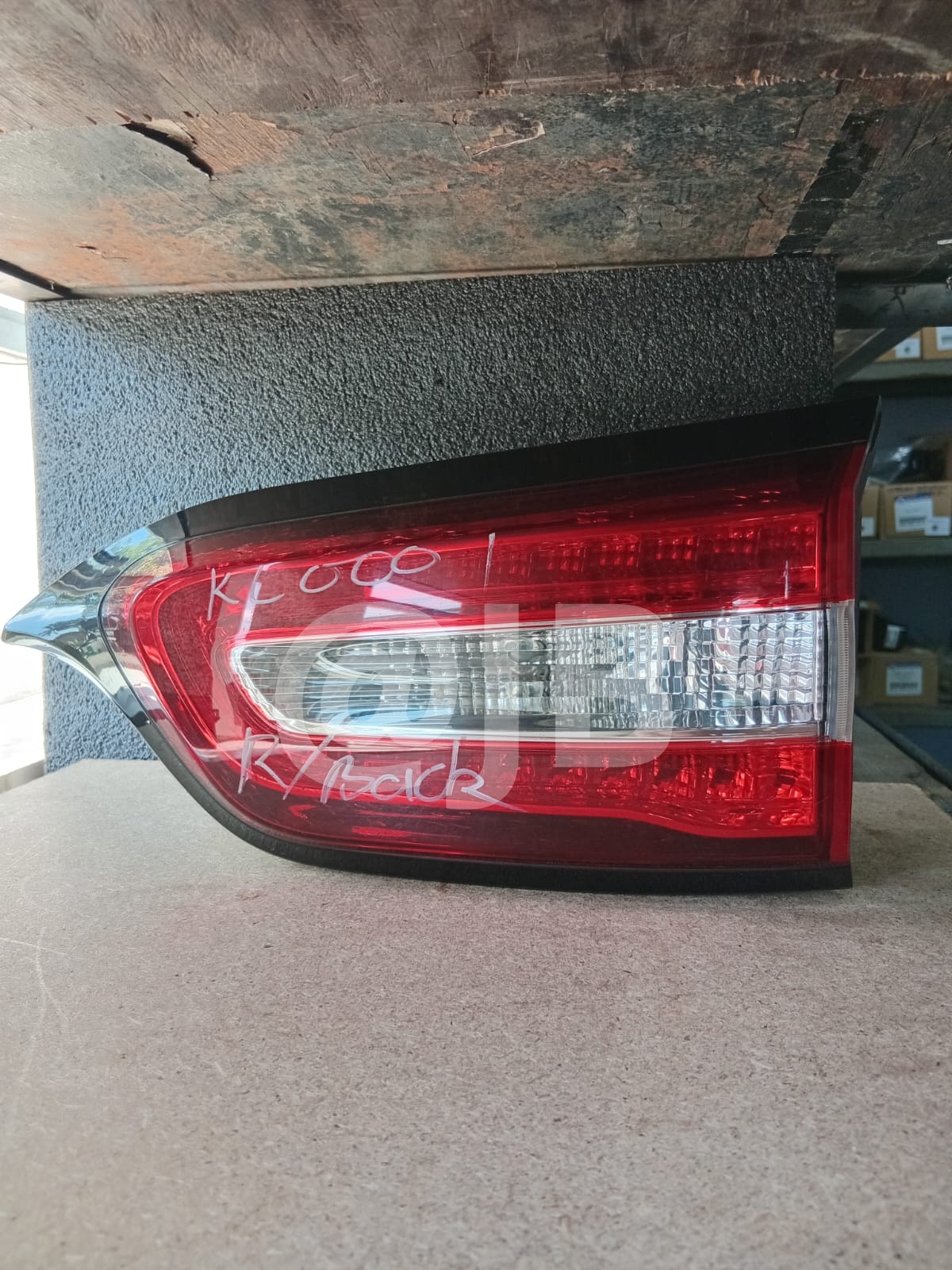 Jeep Cherokee KL Preloved L|H Tail Light - Jeep Spares - Private Seller Jeep Cherokee KL Preloved L|H Tail Light - Jeep Spares - Private Seller