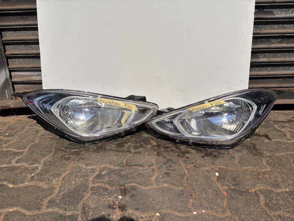 Hyundai Atos Headlight - Private Seller Hyundai Atos Headlight - Private Seller