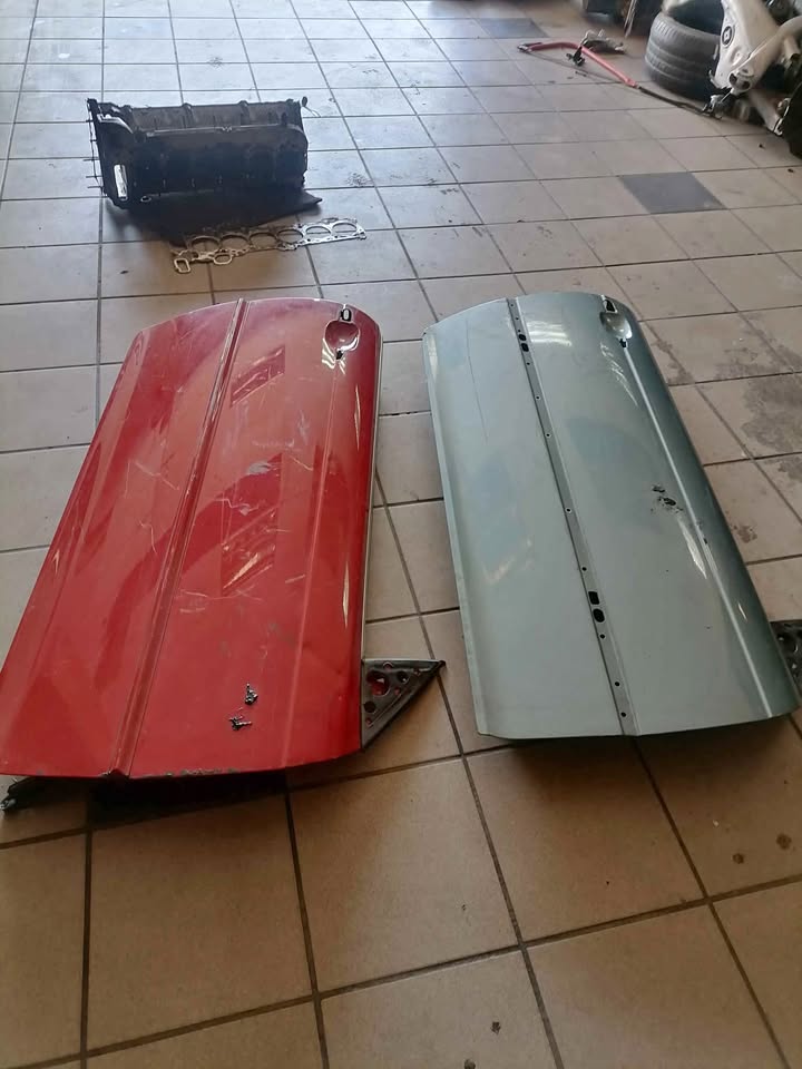 Bmw E46 Ci Right side door shells - Private Seller Bmw E46 Ci Right side door shells - Private Seller