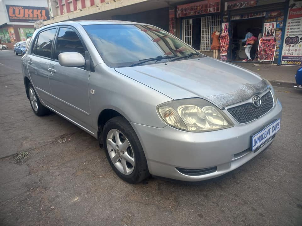 2003 TOYOTA RUNX 1.6 PETROL, MILEAGE 96000KM, SILVER COLOR