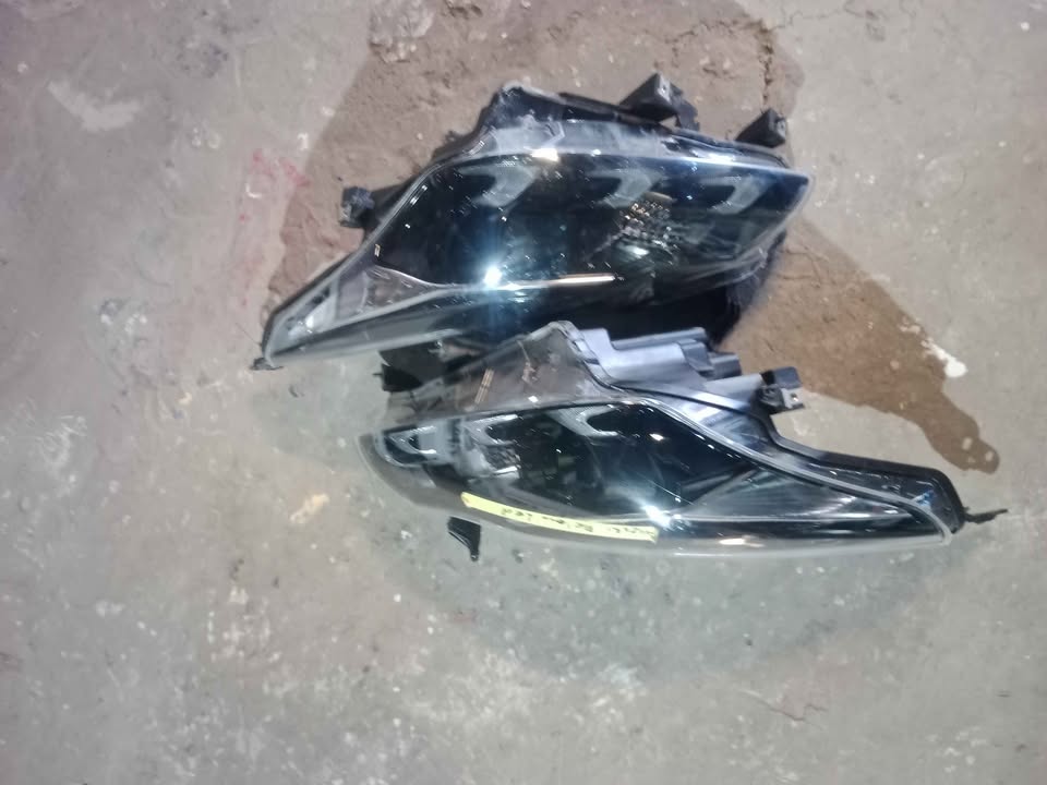 Suzuki baleno headlight - Private Seller Suzuki baleno headlight - Private Seller