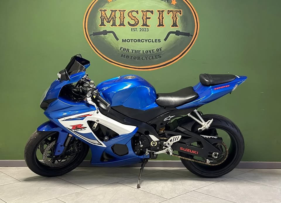 Used Suzuki GSXR1000K8 - Private Seller Used Suzuki GSXR1000K8 - Private Seller