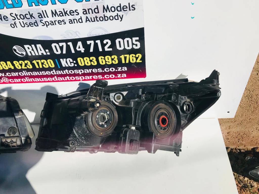 Toyota Rav4 left and right headlight (2010-2013) - Private Seller Toyota Rav4 left and right headlight (2010-2013) - Private Seller