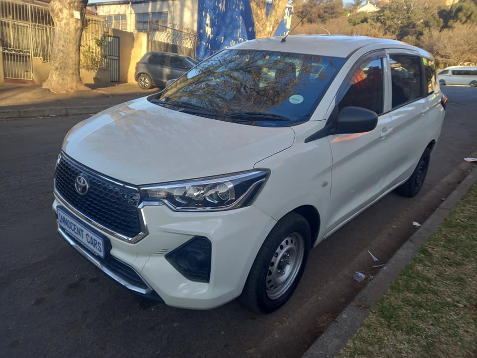 2023 TOYOTA RUMION 1.5 ENGINE PETROL, 7SEATER, MANUAL, WHITE COLOR, MILEAGE 50000KMS