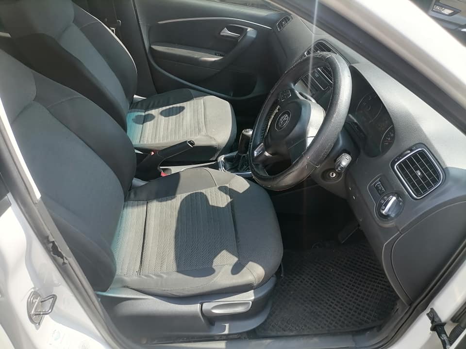 2010 Volkswagen polo 6 1.4 Comfortline Hatchback