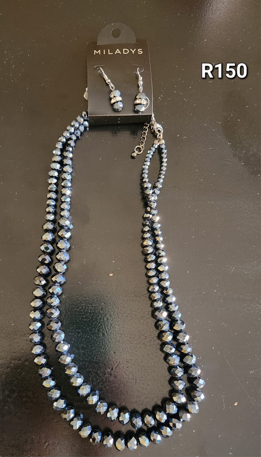 Elegant Neck Accessories, Earings, & Wrist Accessories.