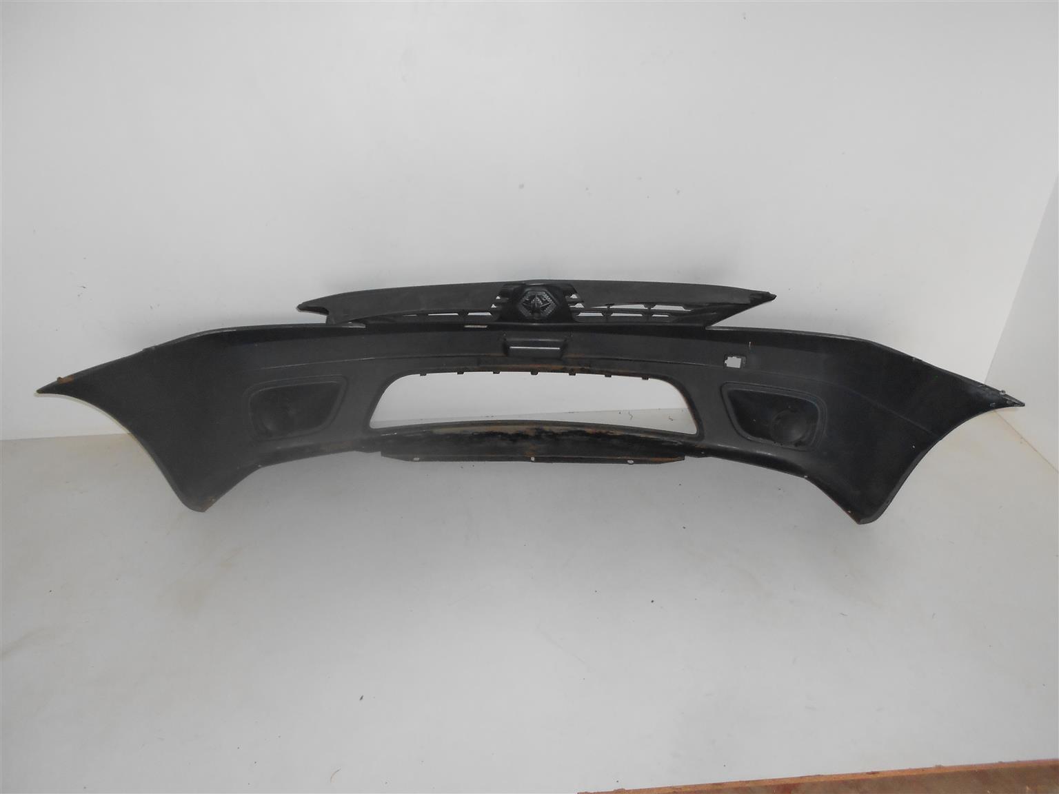 Renault Duster 2014 front bumper - Private Seller Renault Duster 2014 front bumper - Private Seller