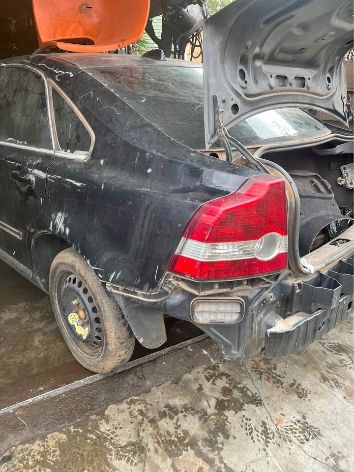 Volvo s40 parts - Private Seller Volvo s40 parts - Private Seller